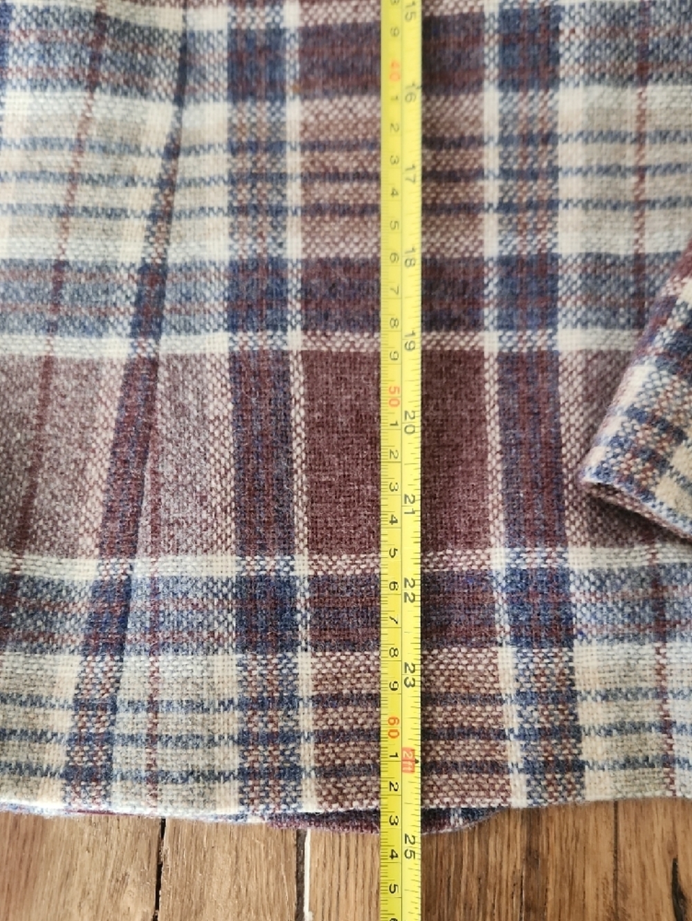 Plaid Wool-Blend Blazer in Plum, Navy and Cream Vintage - Picture 3 of 7